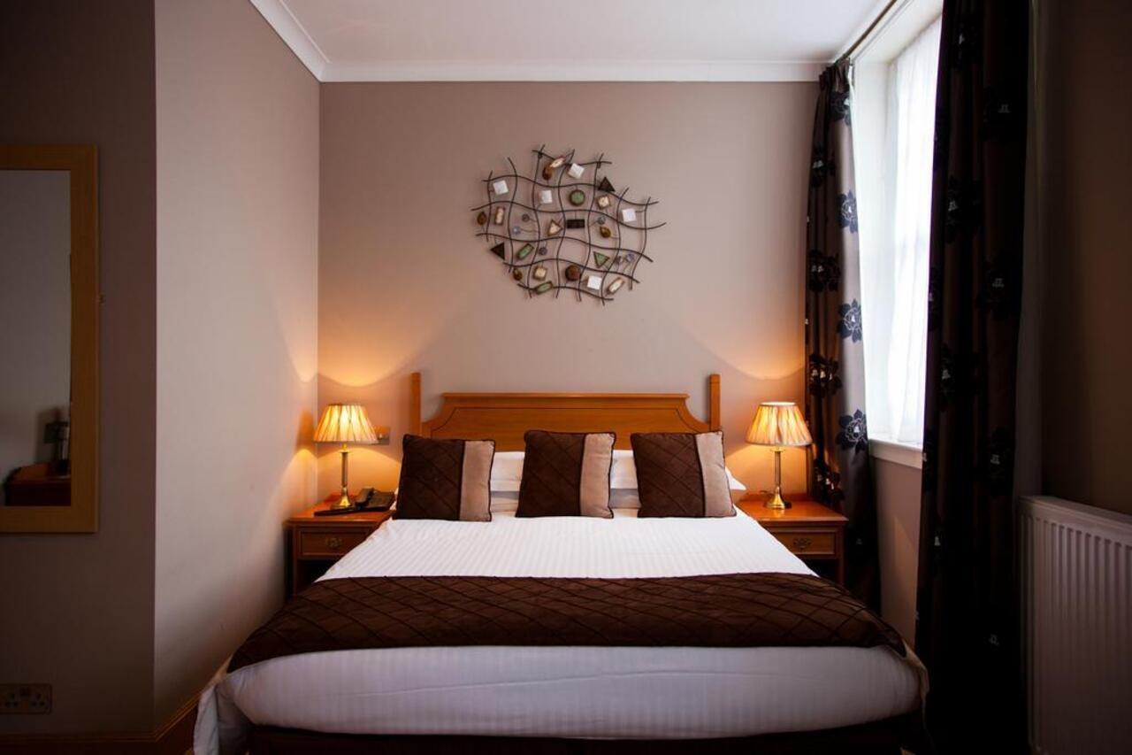 The City Hotel Dunfermline Exterior photo